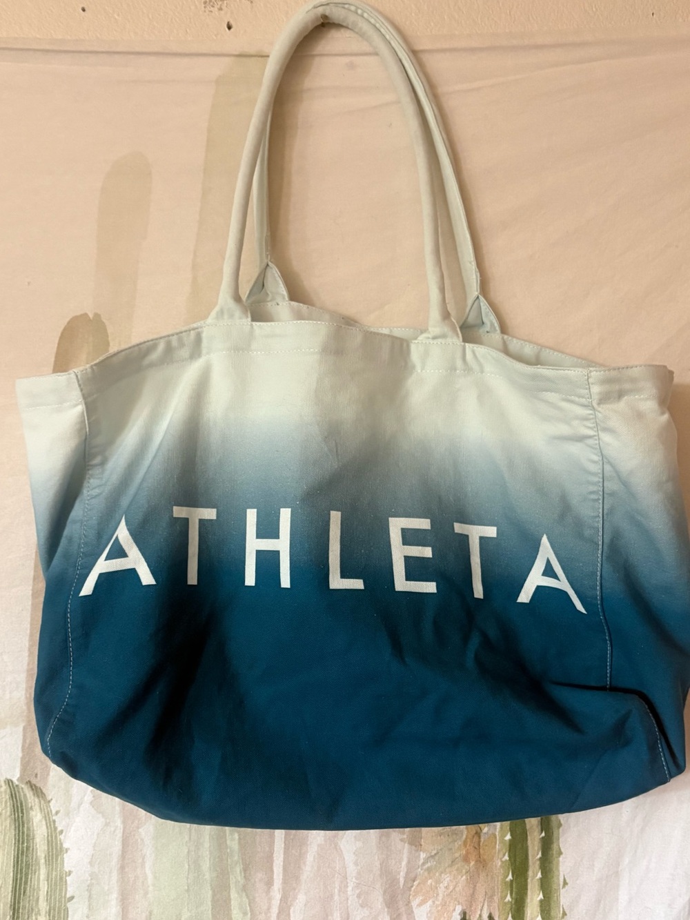 Athleta Oversized Blue ombré Travel Bag Bag